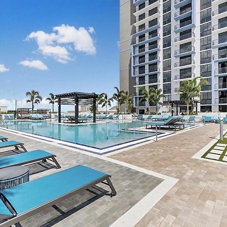 Downtown Doral, Florida. New Condo Style Resort. エクステリア 写真